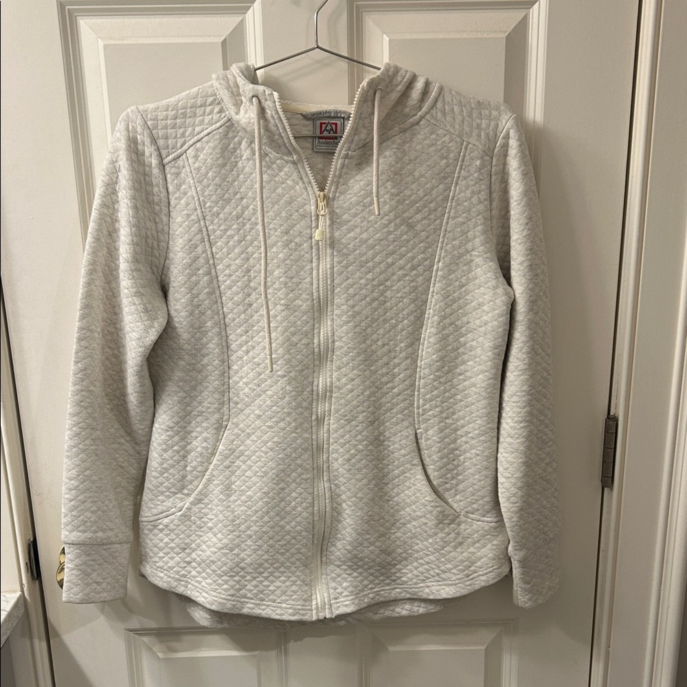 Avalanche Light Heather Gray Pullover with Red Logo Accent